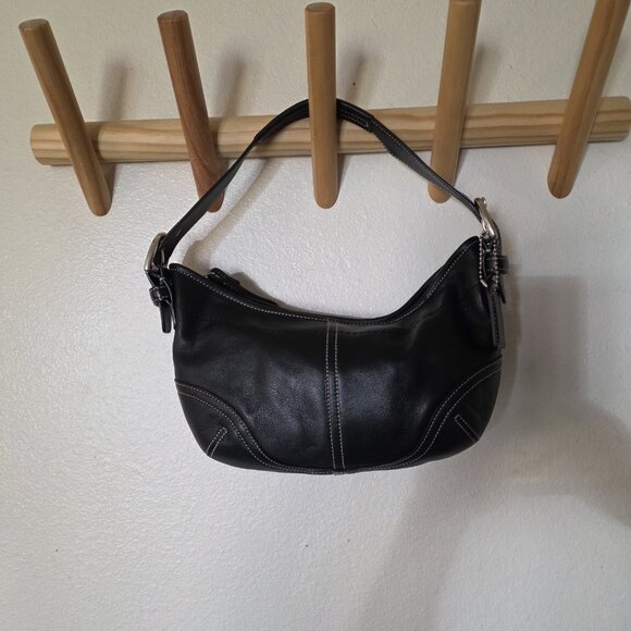 Coach Soho Y2K Small Leather Hobo Bag Black AUTHENTICATED Vintage 9541 - Picture 2 of 16